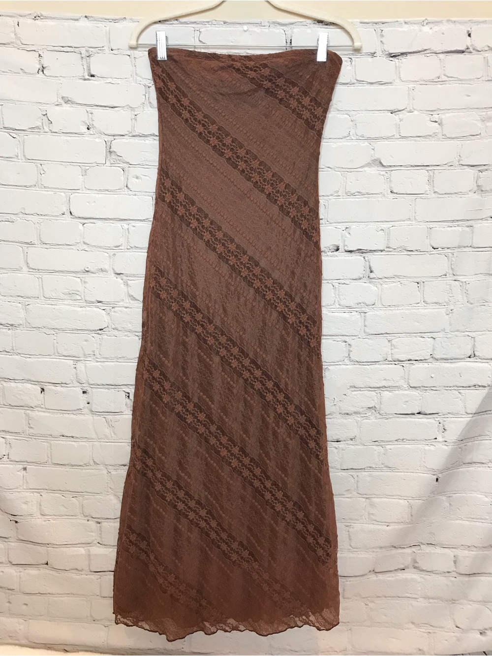 See You Monday Junior’s Brown Lace Maxi Dress size Medium